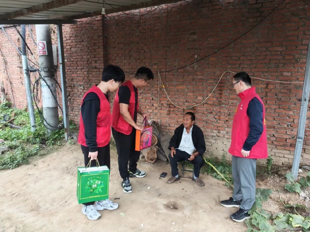 �������������O����ů�������P�� �c��ͬ��ů���ĩ���Ͷ�a�I�@��˾�M���_չ�����ϲ��� �ճ����ա�־Ը���ջ��