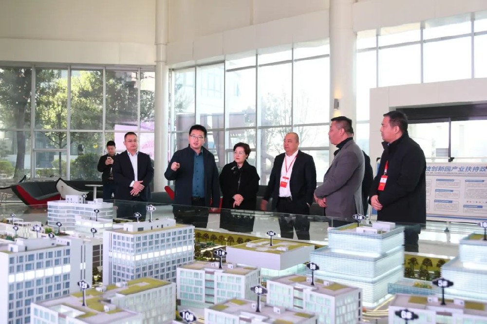 ���߅^���f�h�M����ӛ��������W�R��Ͷ�Ƽ����@�{��ָ��