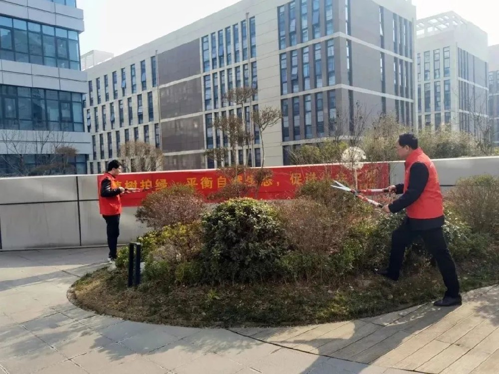 �������������O���۾G�o�G��ϣ������Ͷ�a�I�@��˾�M���_չ��ľ�B�o־Ը���