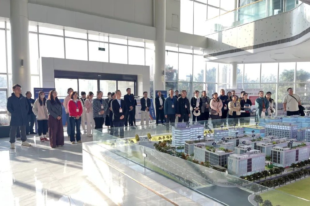 ���߅^ί�hУ2024�＾�W�ڰ��W�T�W�R��Ͷ�Ƽ����@���^�{��